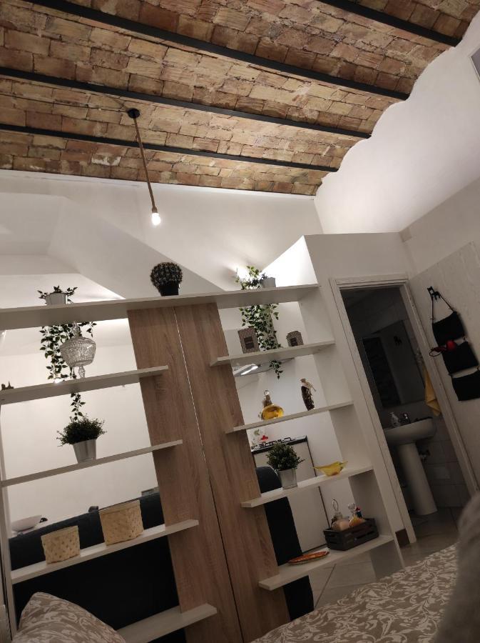 Al Portico Apartment เปตราเลีย ซอตตานา ภายนอก รูปภาพ